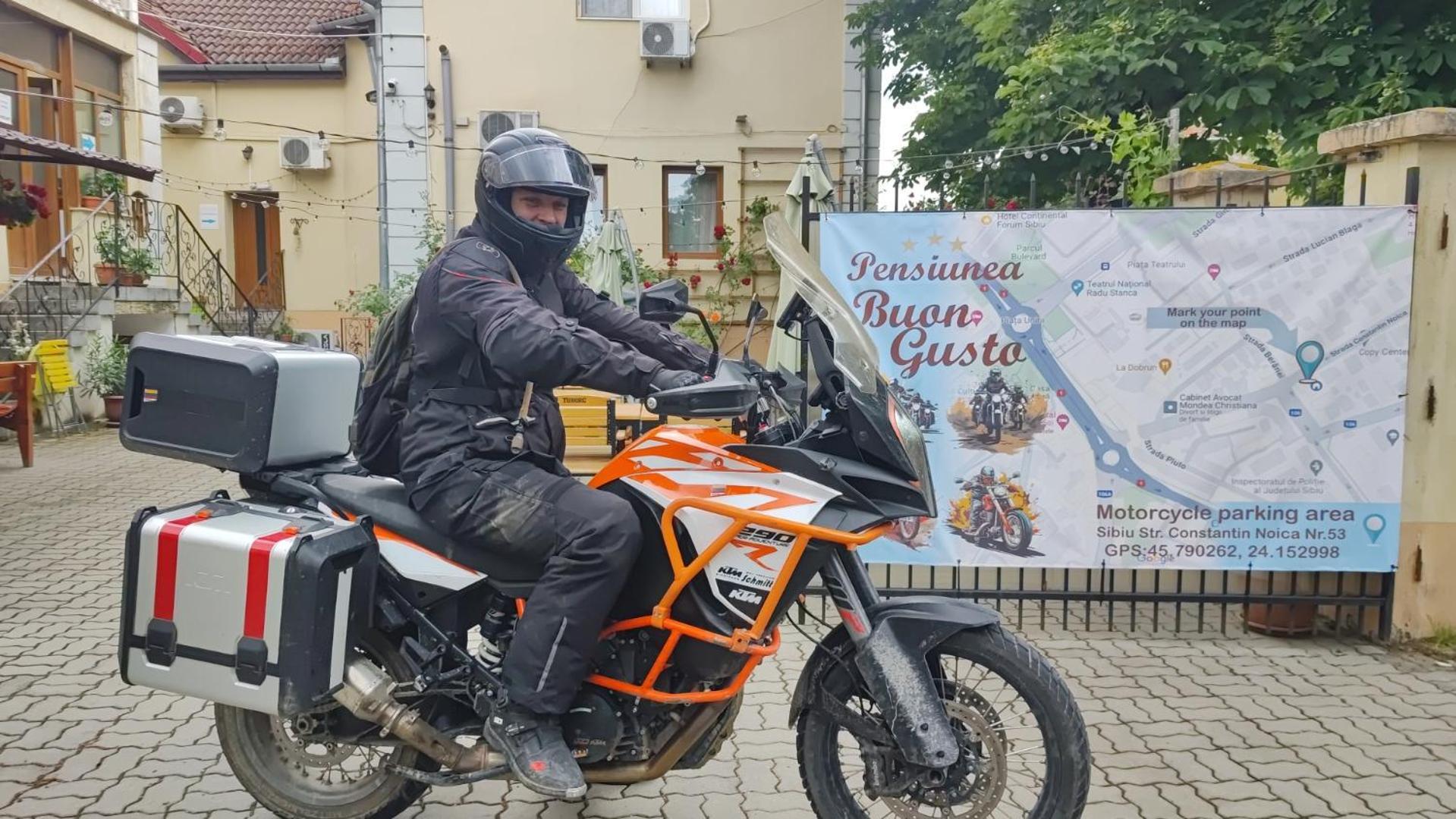 Pensiunea Buon Gusto Sibiu-Motorcyle Friendly,City Center エクステリア 写真