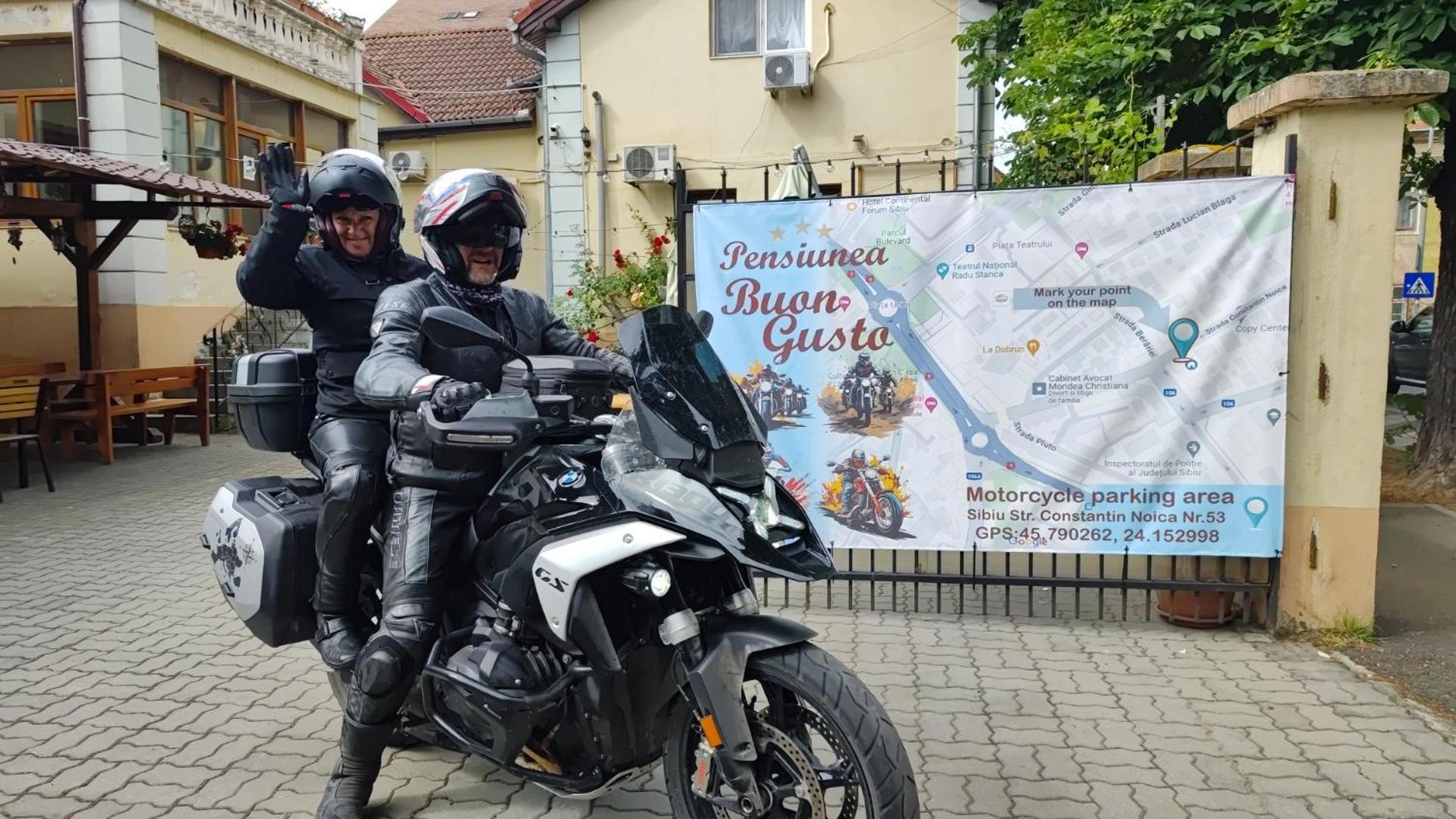 Pensiunea Buon Gusto Sibiu-Motorcyle Friendly,City Center エクステリア 写真